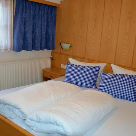 Haus Tschiderer Apartman Kappl